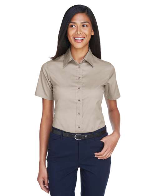 Camisa de sarga de manga corta Easy Blend™ para mujer con quitamanchas