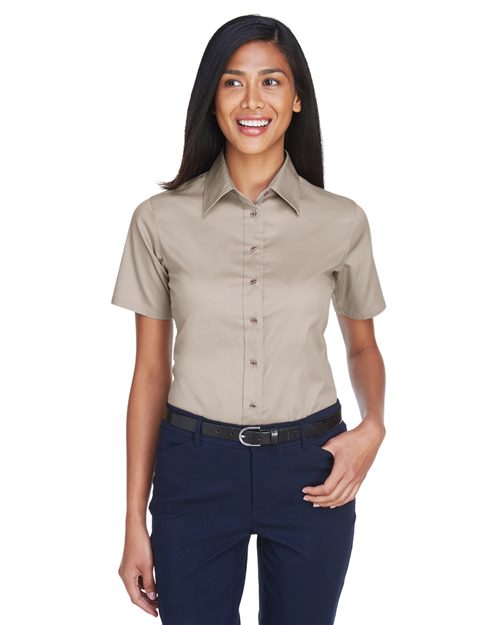 Camisa de sarga de manga corta Easy Blend™ para mujer con quitamanchas